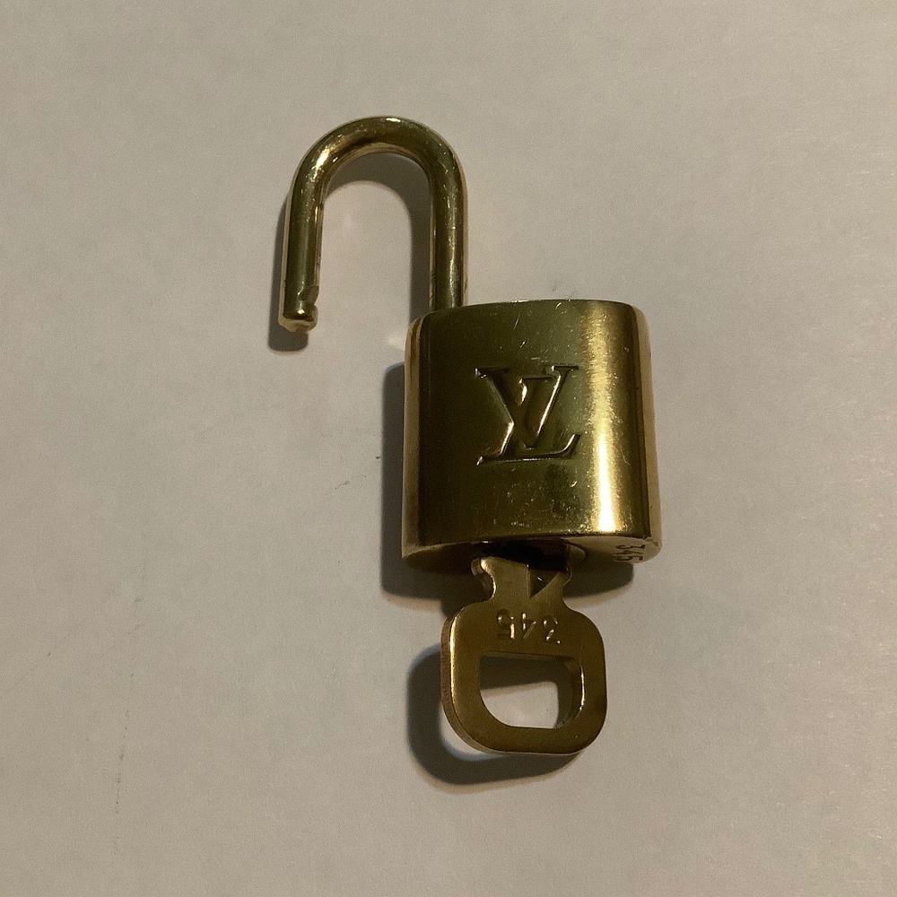 Louis Vuitton Lock and Key #345 - Picture 5 of 5